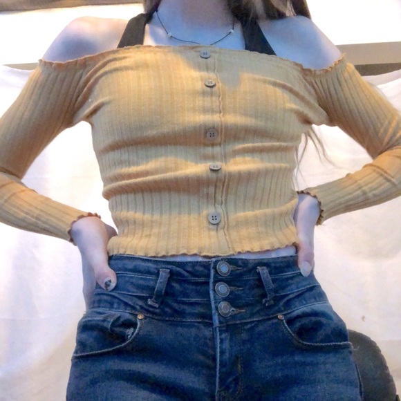 ✨yellow crop off the shoulder long sleeve✨ - Picture 2 of 3
